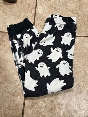 Hanna Andersson Black and White Ghost Print Leggings